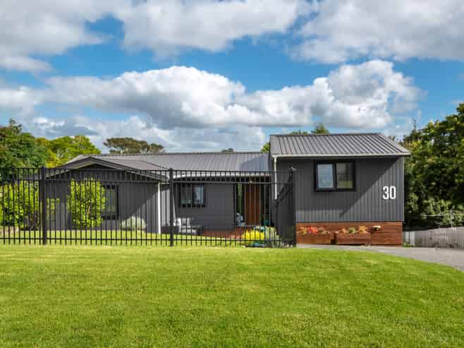 30 Bay Vista Drive, Red Beach