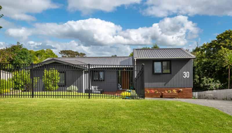 30 Bay Vista Drive, Red Beach