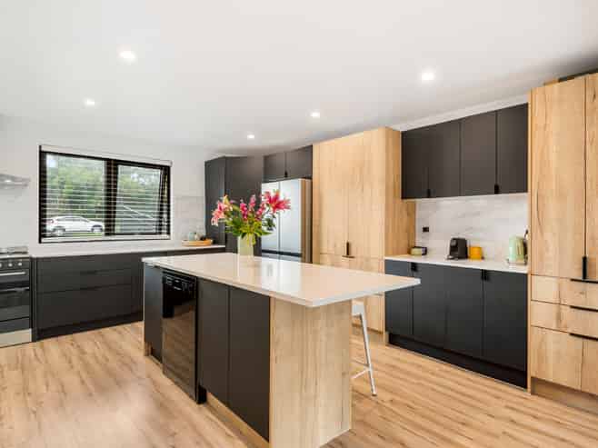 30 Bay Vista Drive, Red Beach