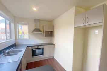 2/113 Clarence Street, Riccarton