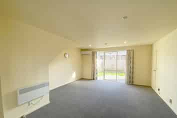 2/113 Clarence Street, Riccarton