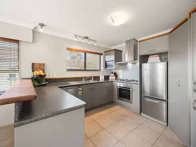 5A Holden Avenue, Forest Lake