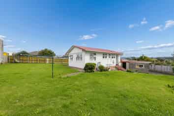 14 Valdale Road, Henderson