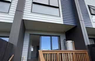 9/17 Barneys Farm Road, Manurewa