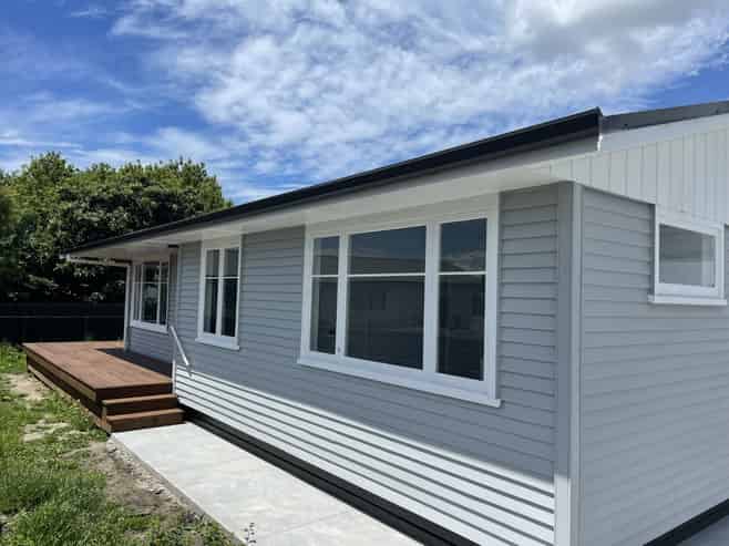 702A Dennett Street , Mahora