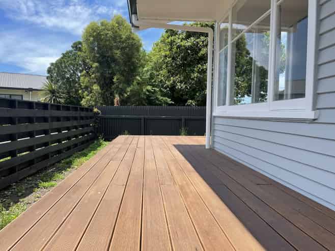 702A Dennett Street , Mahora