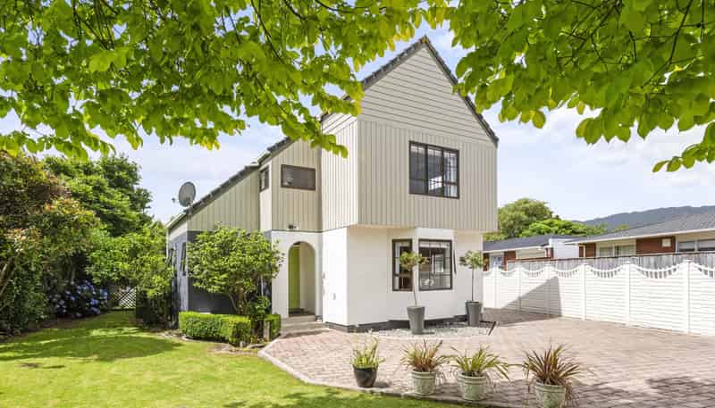 261 Te Moana Road, Waikanae