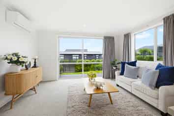 13 Karearea Avenue, Porirua