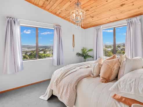 10 Lancewood Rise, Onerahi