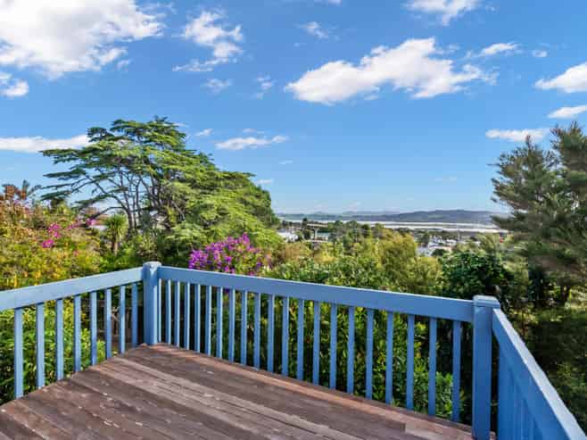 10 Lancewood Rise, Onerahi