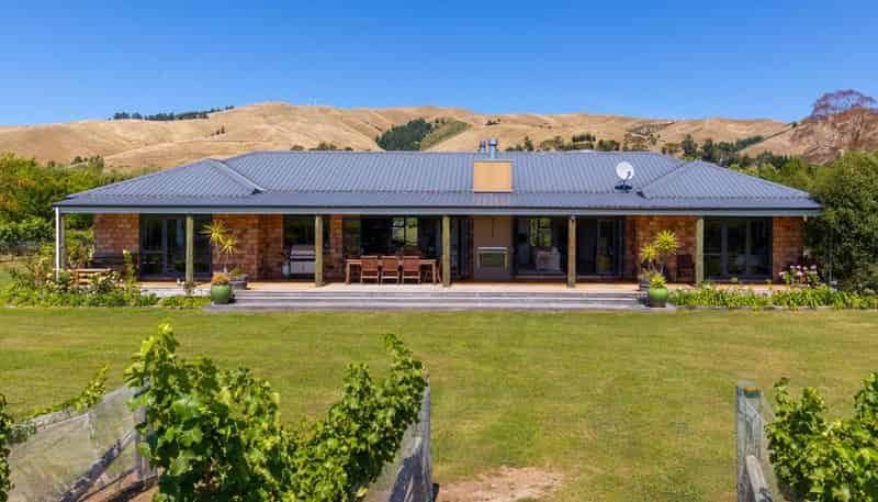 87 Dry Hills Lane, Riverlands