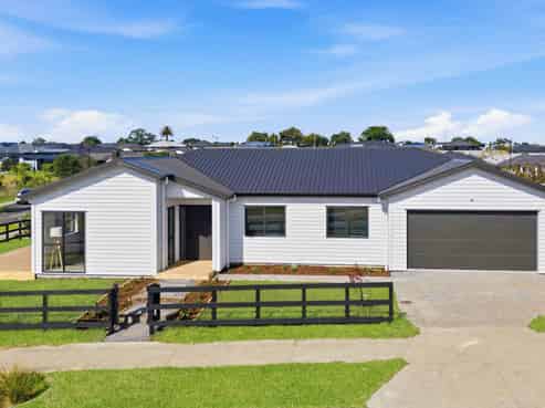 1 Waikohi Avenue, Glenbrook