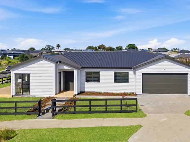 1 Waikohi Avenue, Glenbrook
