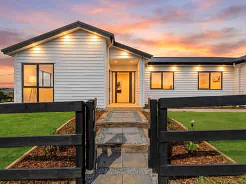 1 Waikohi Avenue, Glenbrook