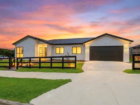 1 Waikohi Avenue, Glenbrook
