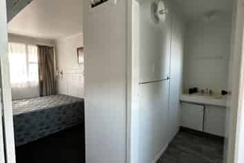 2/279 Fenton Street, Glenholme