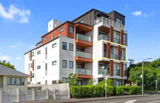 302/2A Truro Road, Sandringham