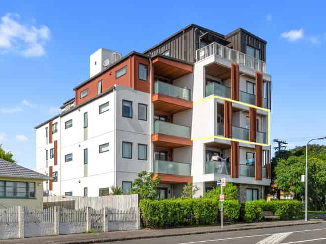 302/2A Truro Road, Sandringham