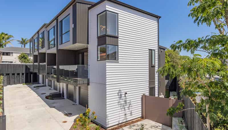 17 John Jennings Drive, Oteha