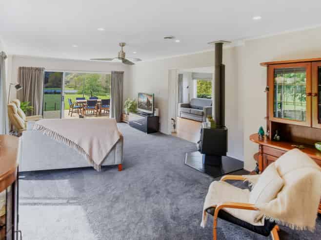 1038 State Highway 4, Upokongaro