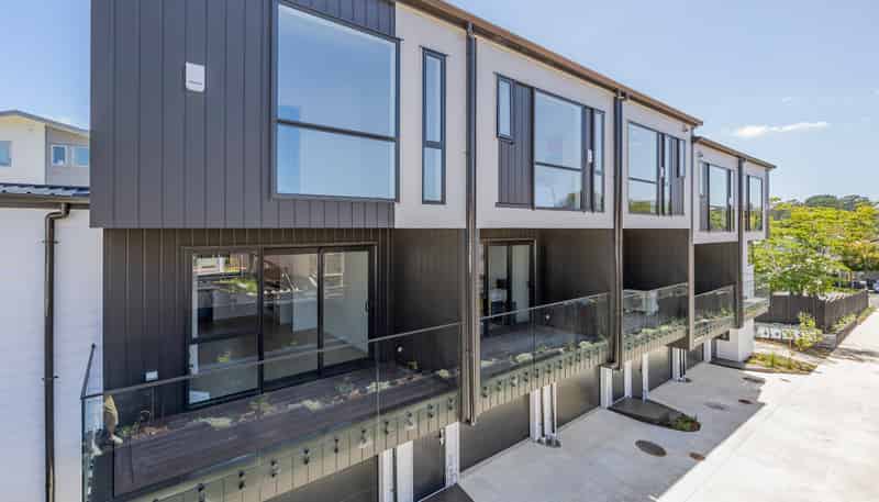 Unit C/17 John Jennings Drive, Oteha