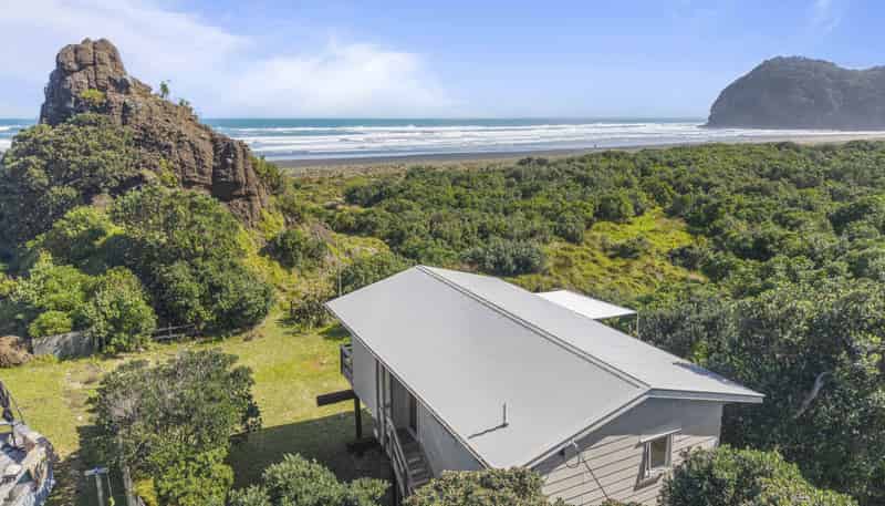 36 North Piha Road, Piha