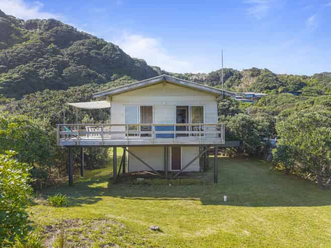 36 North Piha Road, Piha