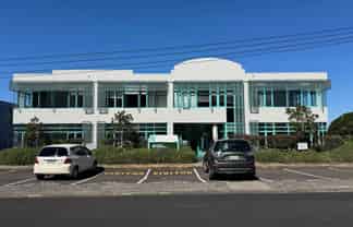 AFFORDABLE TAKAPUNA OFFICE - SHORT TERM AVAILABLE
