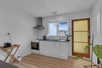 2/2 Greenpark Street, Hoon Hay