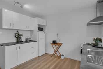 2/2 Greenpark Street, Hoon Hay