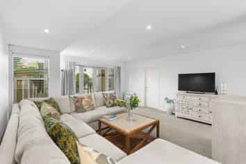 8 Waterford Avenue, Northwood