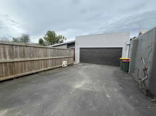 40A Pulham Crescent, Queenwood