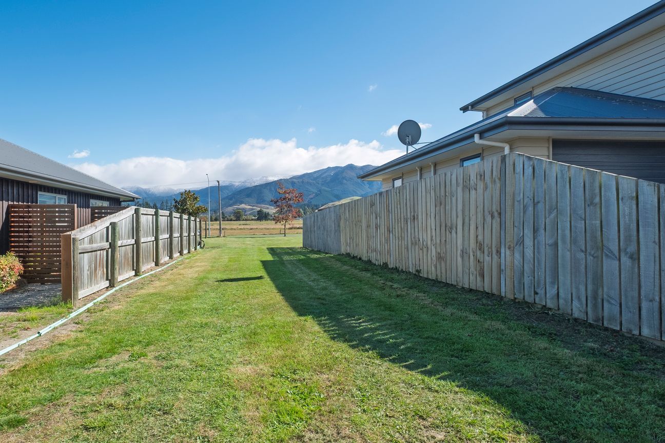 Stunning Tarndale Section - Vista 5