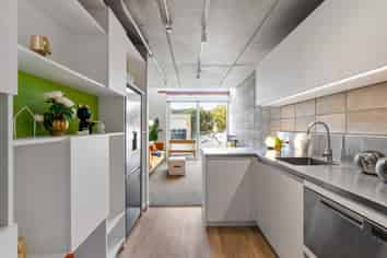 14/28 Martin Square, Te Aro