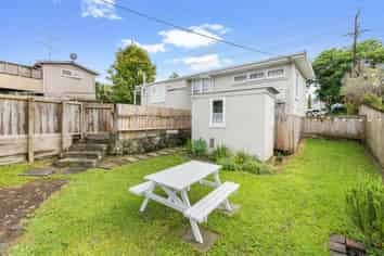 25 Penton Road, Stanmore Bay