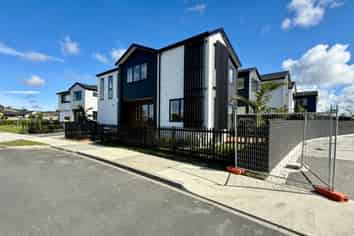 1/73 Te Taruna Drive, Milldale