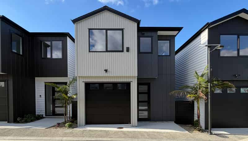 2/73 Te Taruna Drive, Milldale
