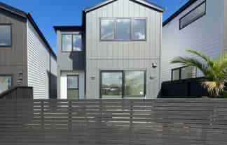 2/73 Te Taruna Drive, Milldale