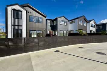 4/73 Te Taruna Drive, Milldale