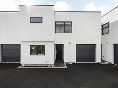 4/195 Massey Street, Frankton
