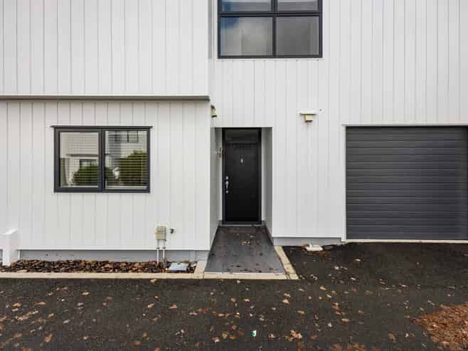 4/195 Massey Street, Frankton