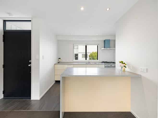 4/195 Massey Street, Frankton