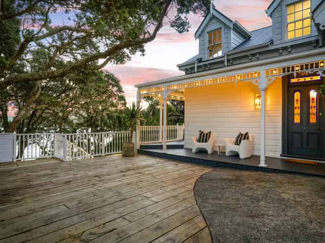 36 Queen Street, Northcote Point