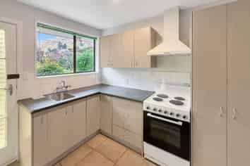 1/6 Finnsarby Pl, Sumner