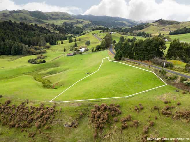 747 Limeworks Loop Road, Karamu