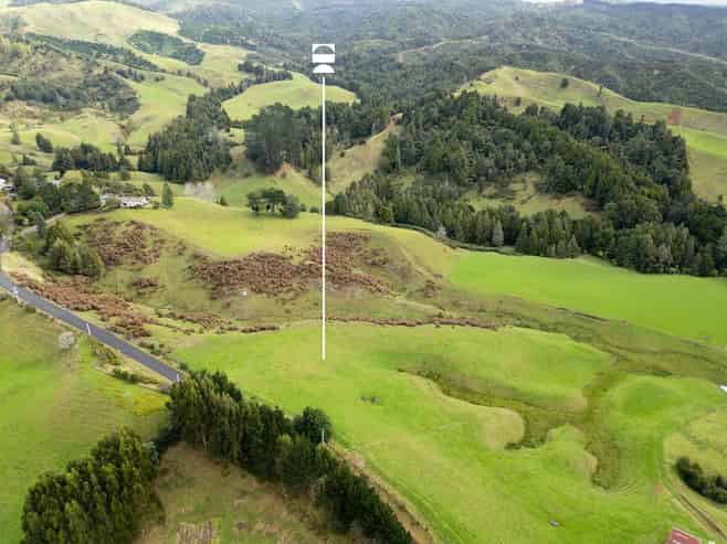 747 Limeworks Loop Road, Karamu