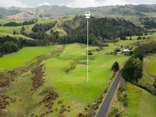 747 Limeworks Loop Road, Karamu