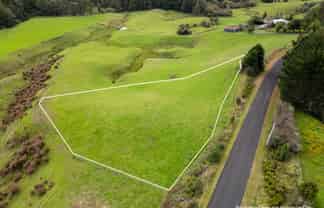 747 Limeworks Loop Road, Karamu