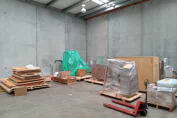 GRUNTY LIVE AND WORK
