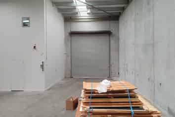 GRUNTY LIVE AND WORK
